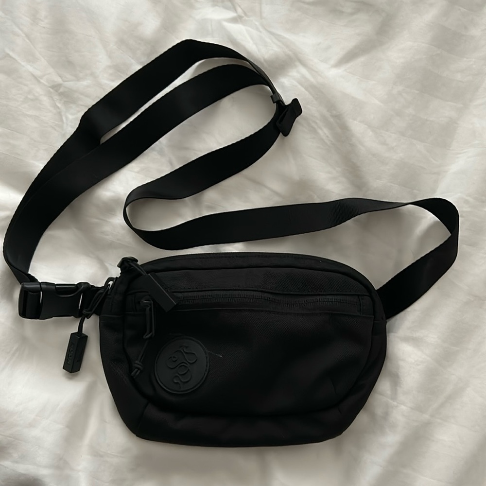 Baboon To The Moon fannypack mini in black